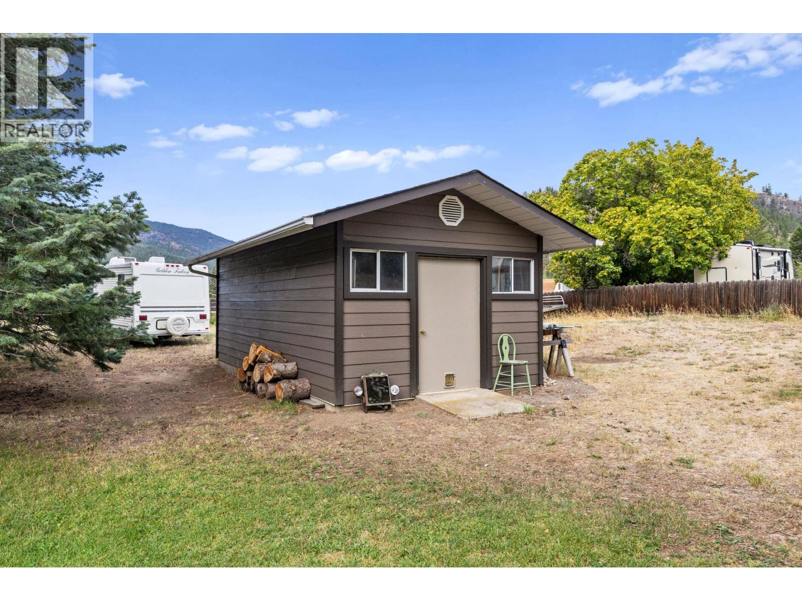 602 Johnson Crescent - 30
