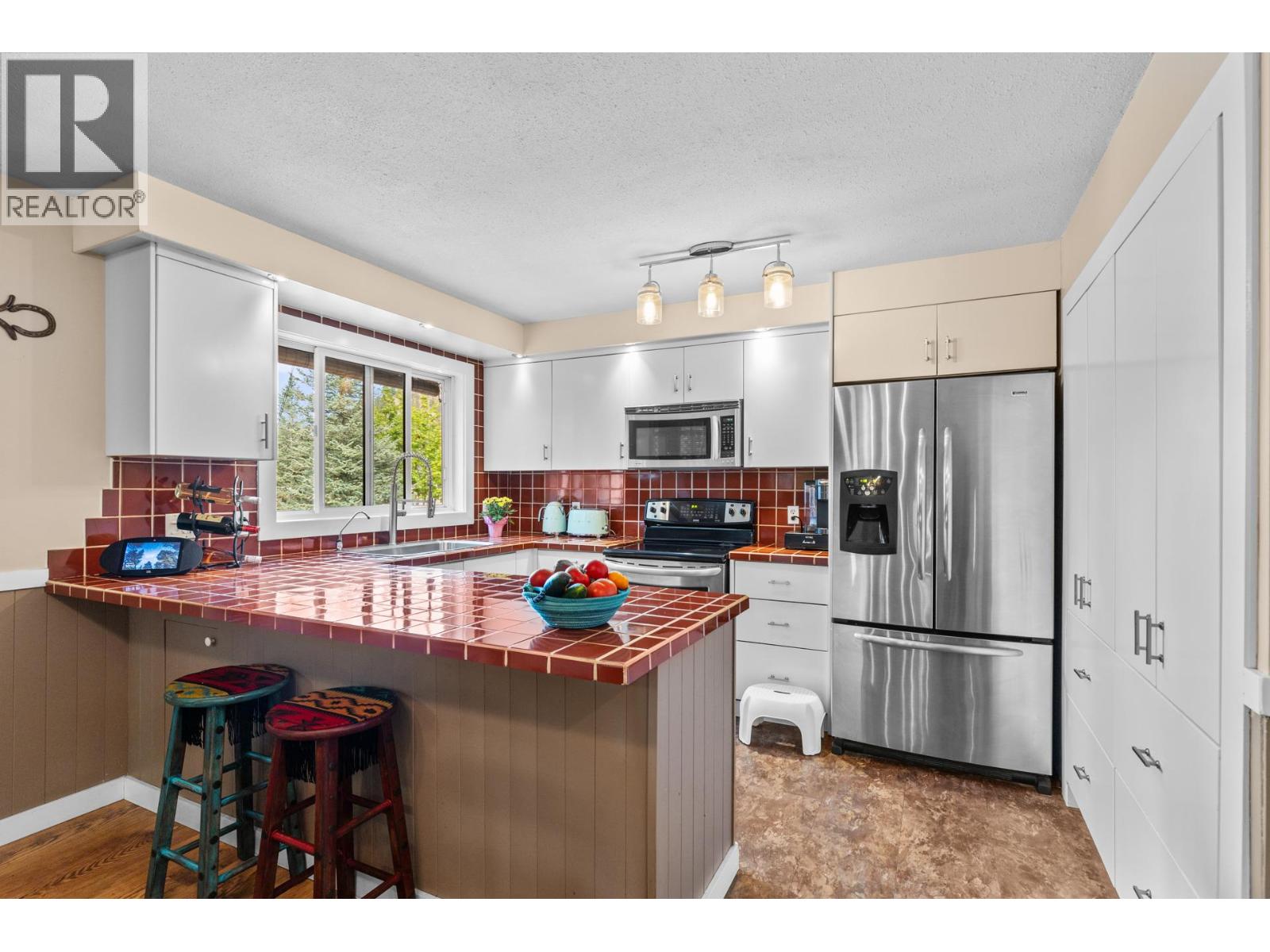 602 Johnson Crescent - 13