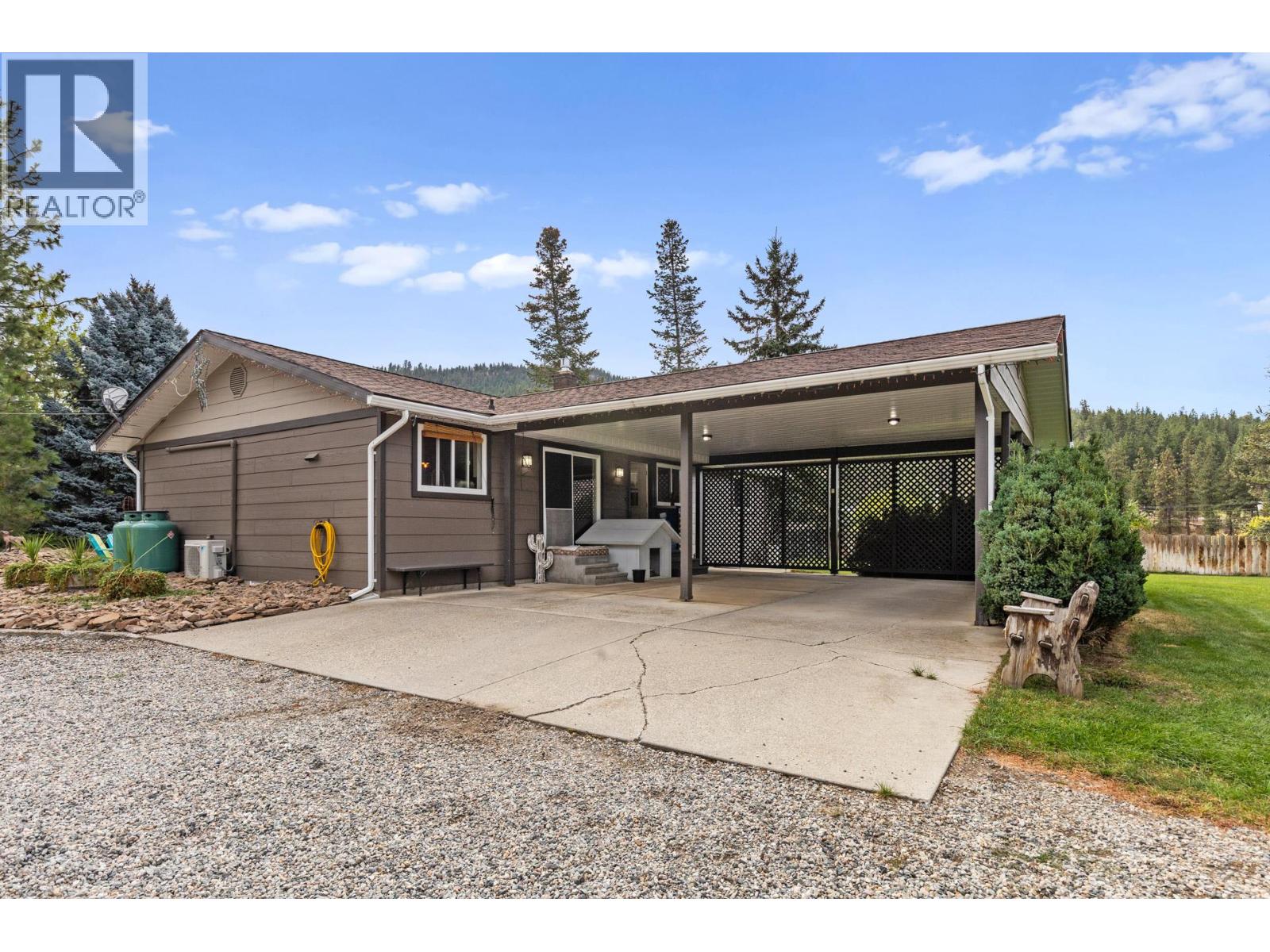 602 Johnson Crescent - 44