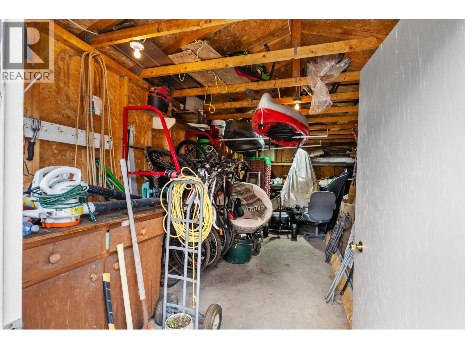 602 Johnson Crescent - 31
