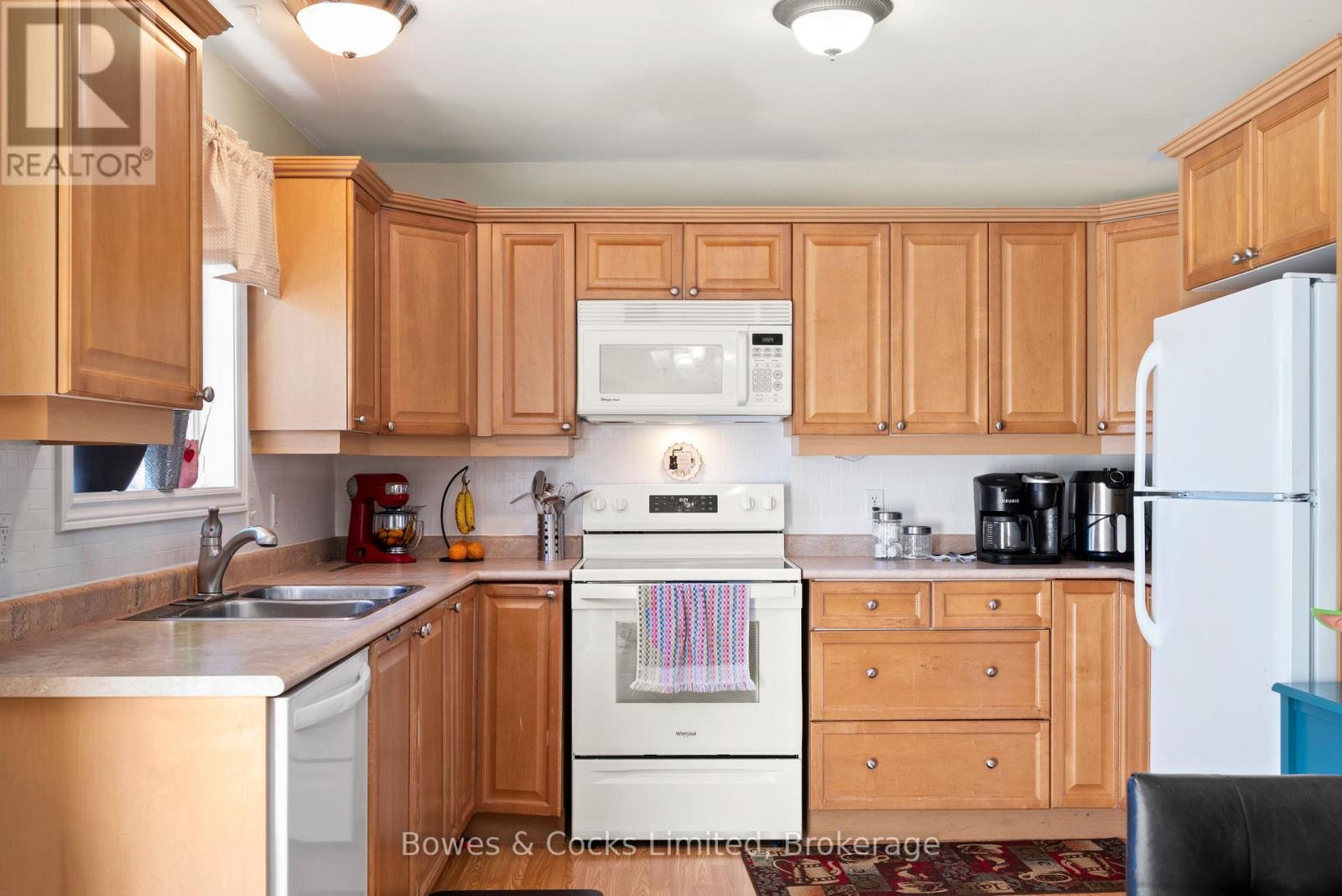 59 BIRCH CRESCENT - 21