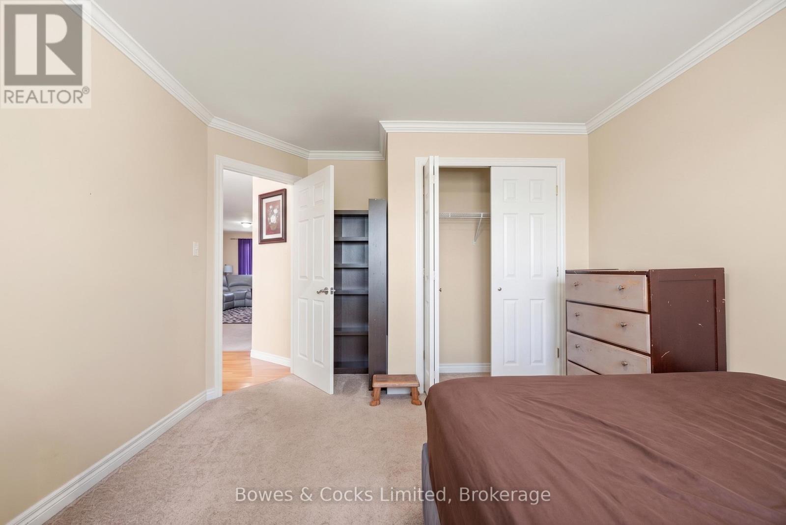 59 BIRCH CRESCENT - 27