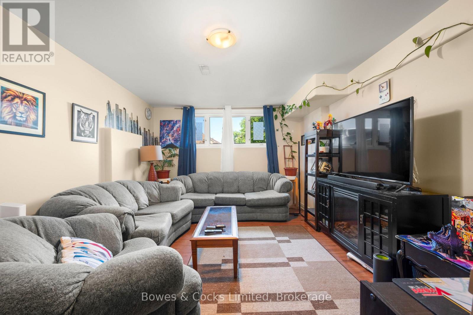 59 BIRCH CRESCENT - 32