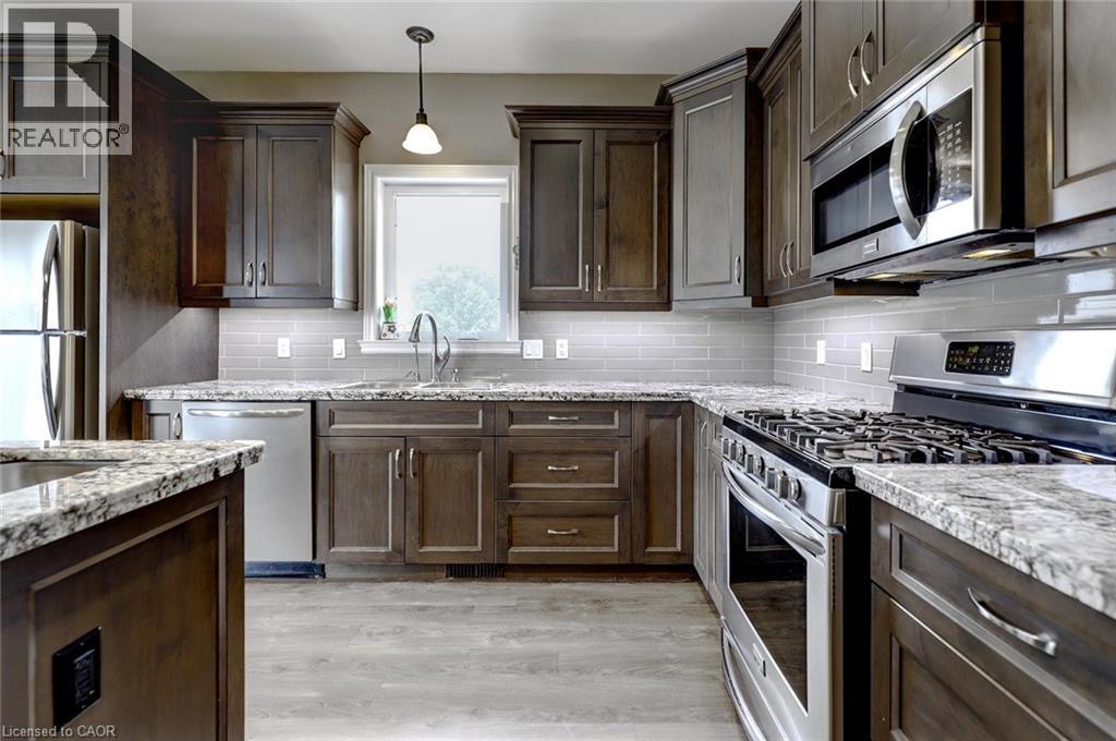 3-bedroom home for sale at 1750 CONCESSION 8 TOWNSEND, Waterford ON · photo 17 of 48