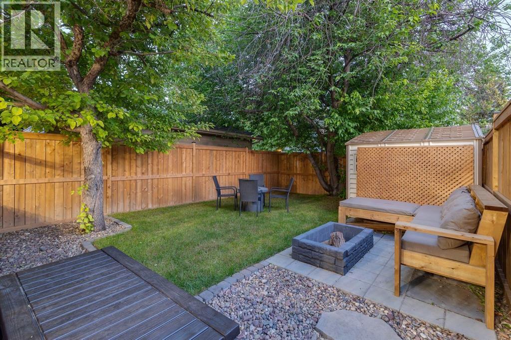 Patio and Firepit with custom seating