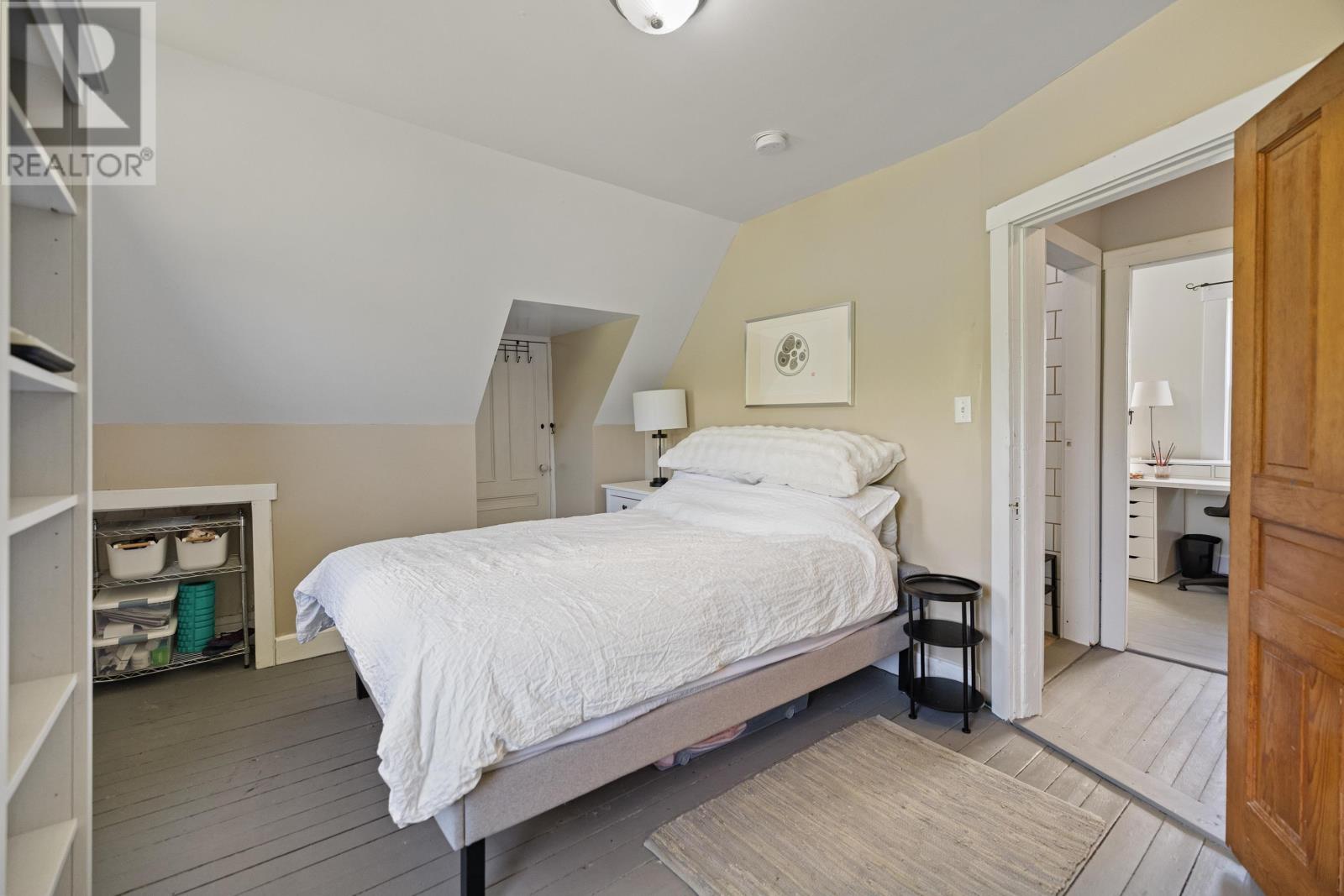 2685 Brooklyn Road - 26