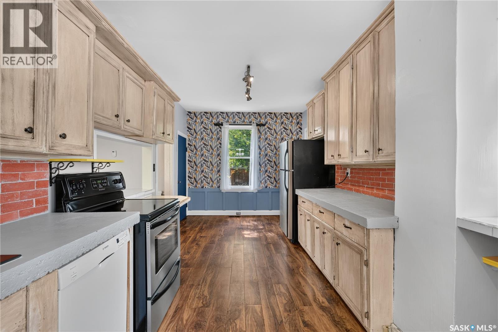 316 Bartlett AVENUE - 18