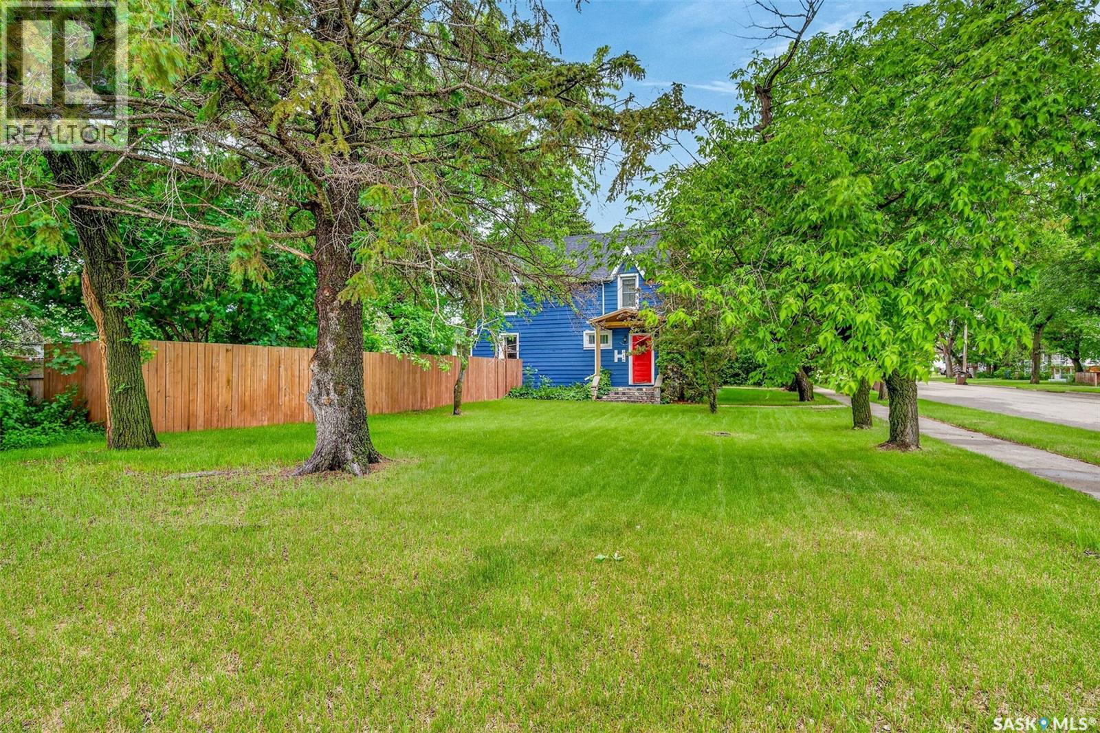 316 Bartlett AVENUE - 3