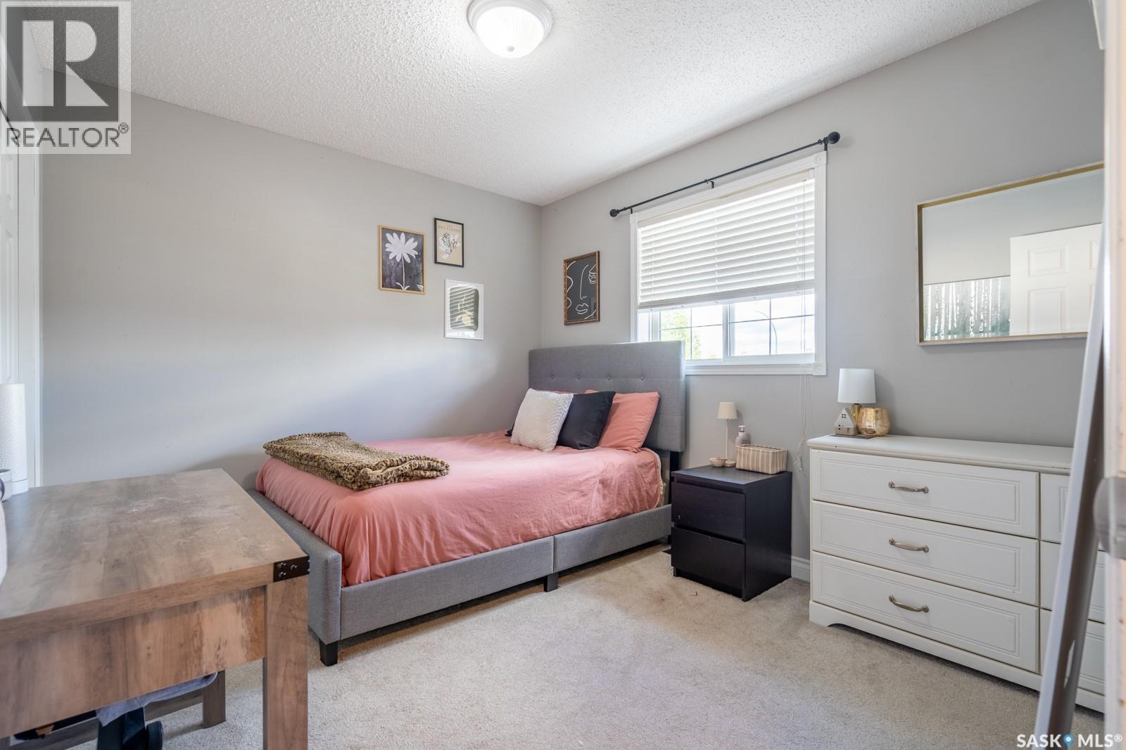 2952 St James CRESCENT — photo 31