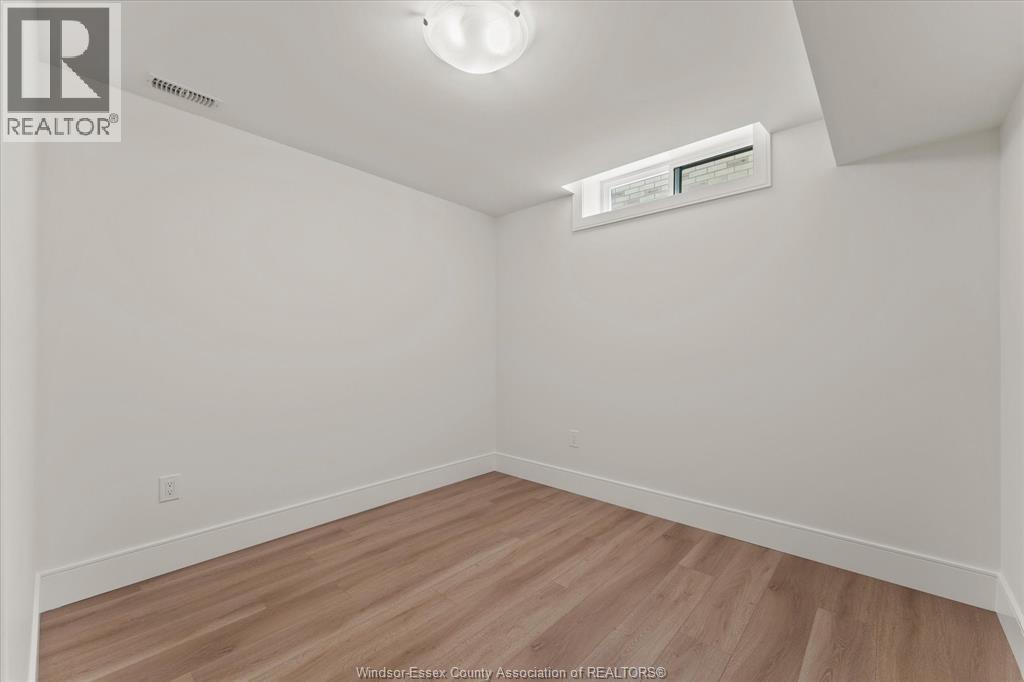 5221 RAFAEL STREET - 35