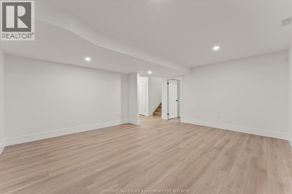 5221 RAFAEL STREET - 32