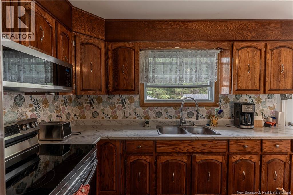 11235 Rue Principale - 12