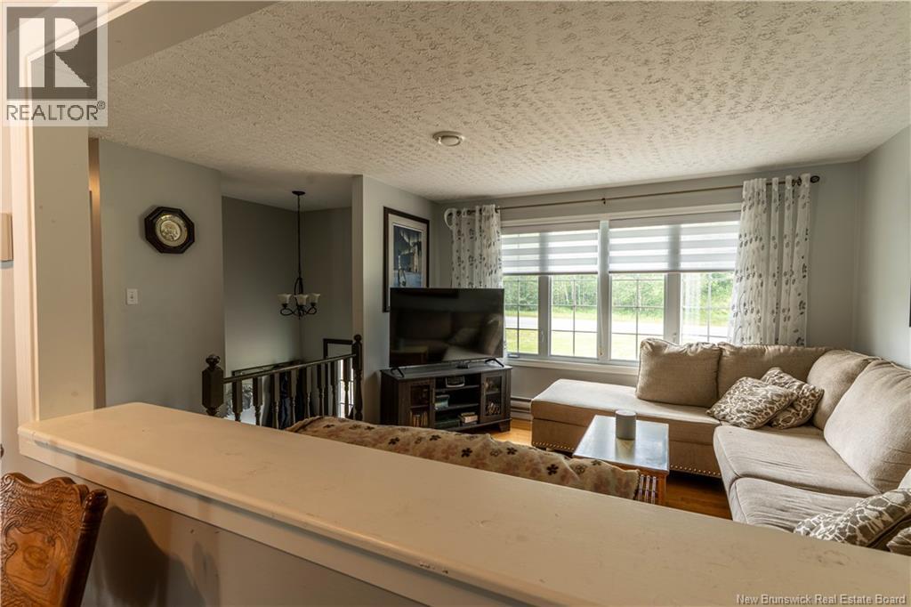 11235 Rue Principale - 13