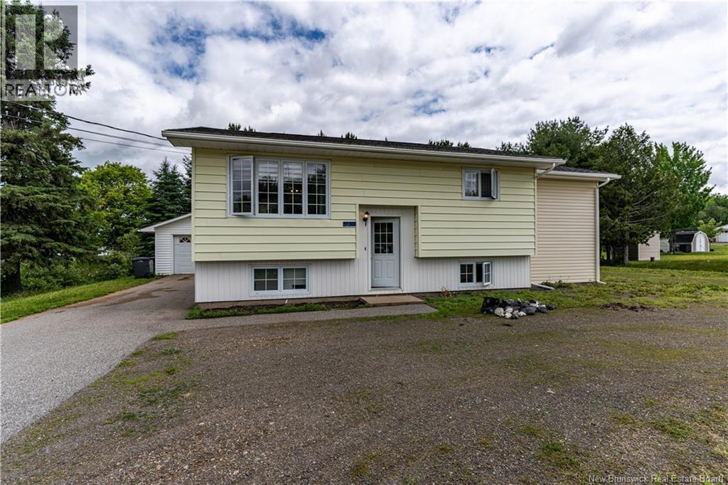 11235 Rue Principale - 24