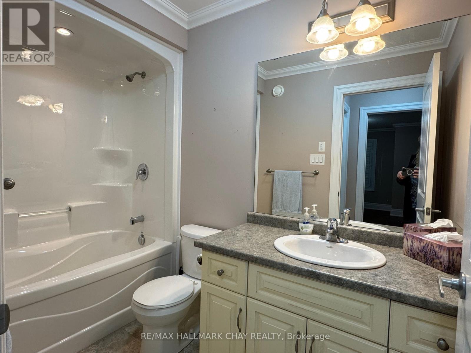 31 GARDEN GROVE CRESCENT - 22