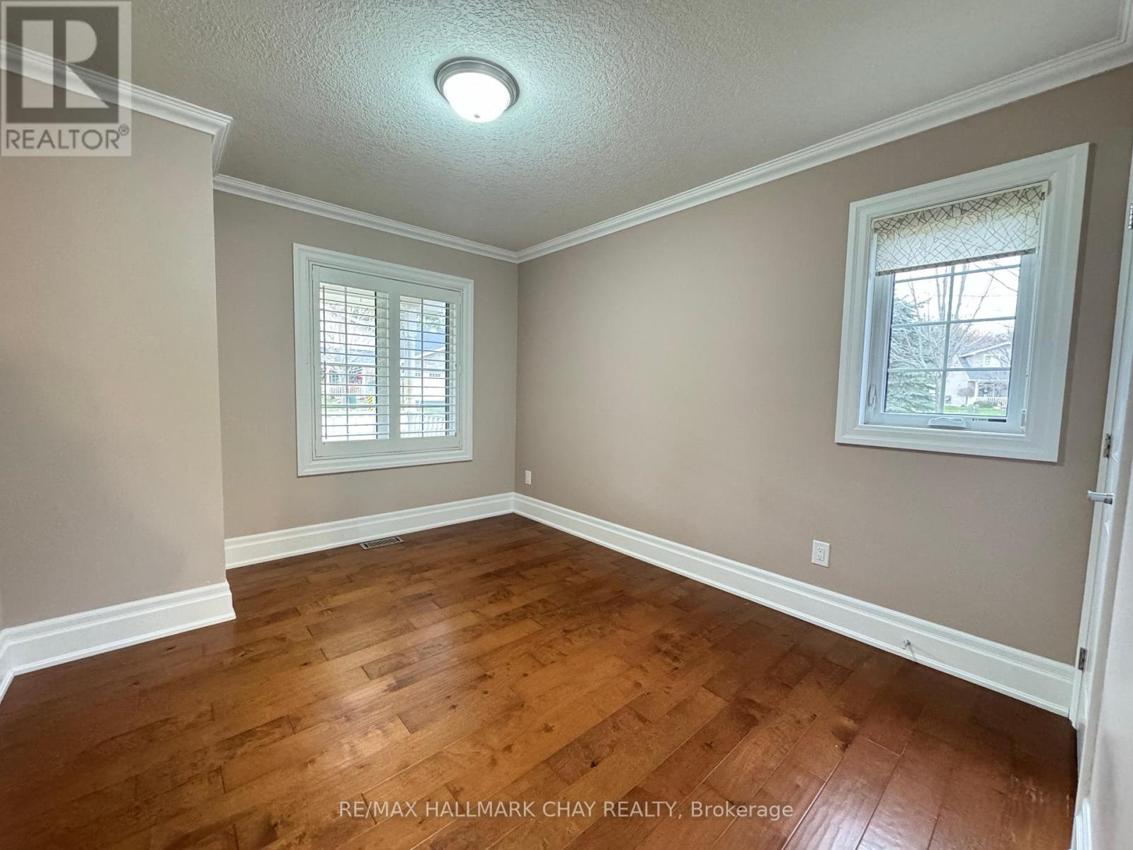 31 GARDEN GROVE CRESCENT - 19