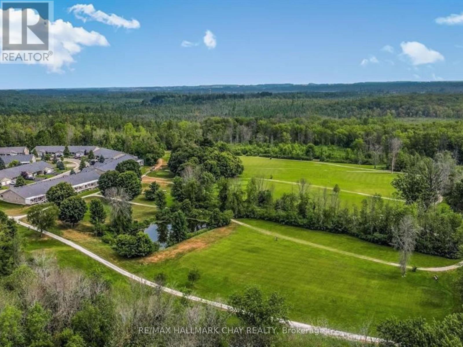 31 GARDEN GROVE CRESCENT - 36