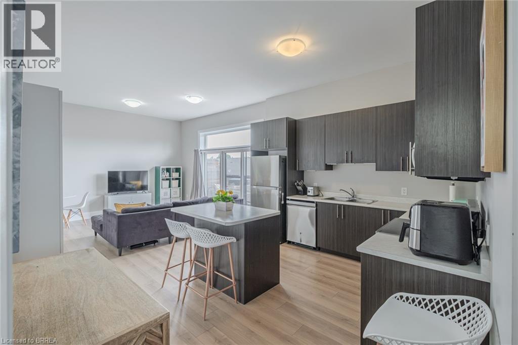 #203A 85 MORRELL Street - 17