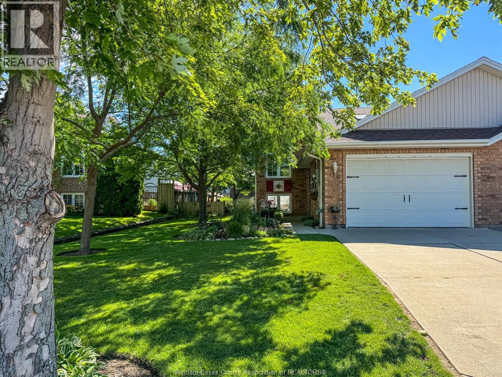 176 BENNIE AVENUE - 1