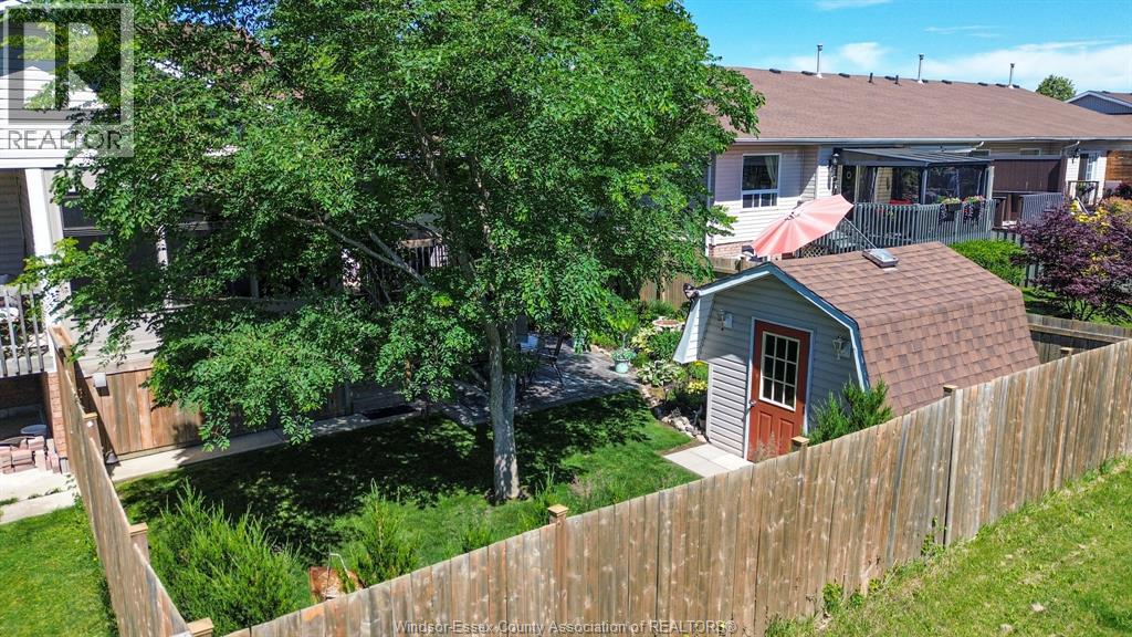 176 BENNIE AVENUE - 12