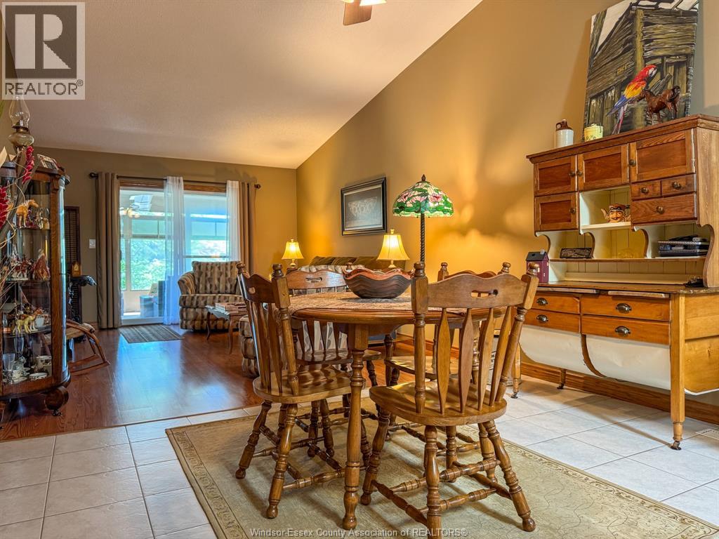 176 BENNIE AVENUE - 21