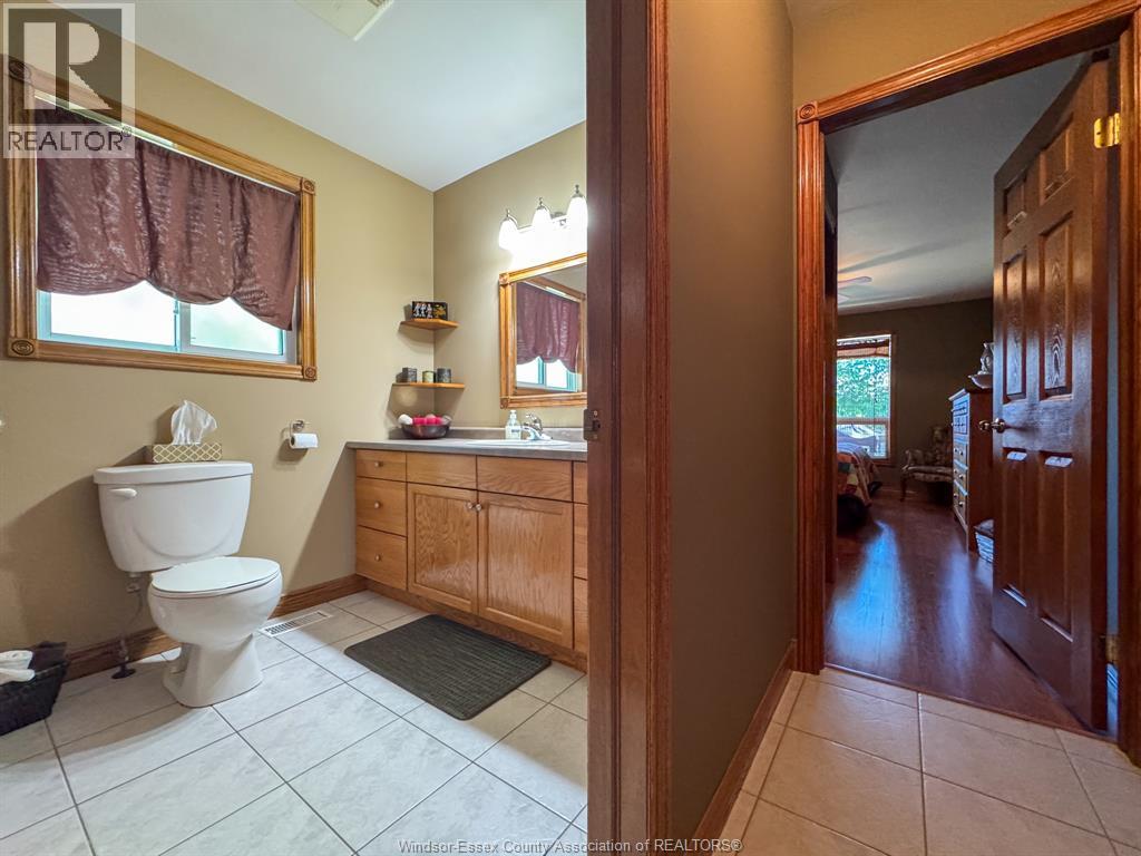 176 BENNIE AVENUE - 26
