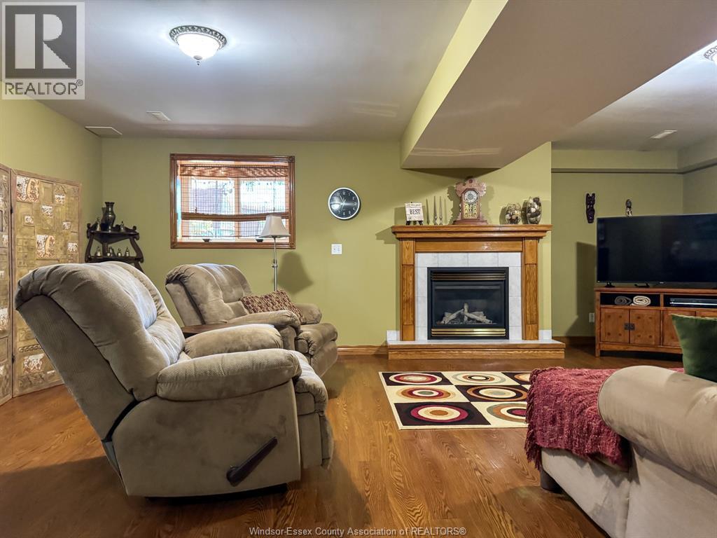 176 BENNIE AVENUE - 38