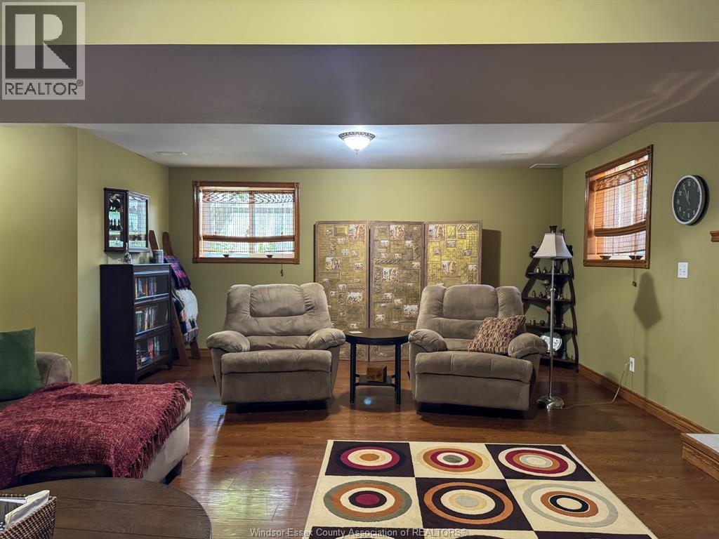 176 BENNIE AVENUE - 39