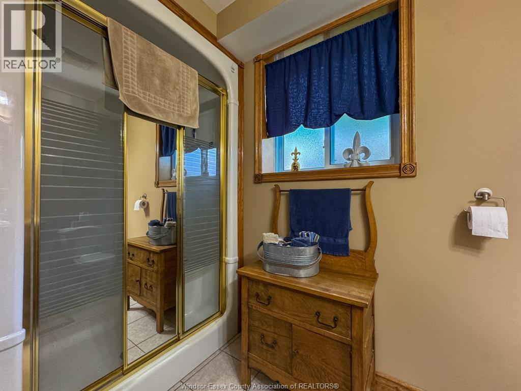 176 BENNIE AVENUE - 42