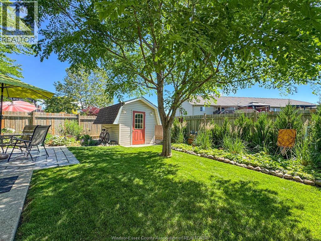176 BENNIE AVENUE - 9
