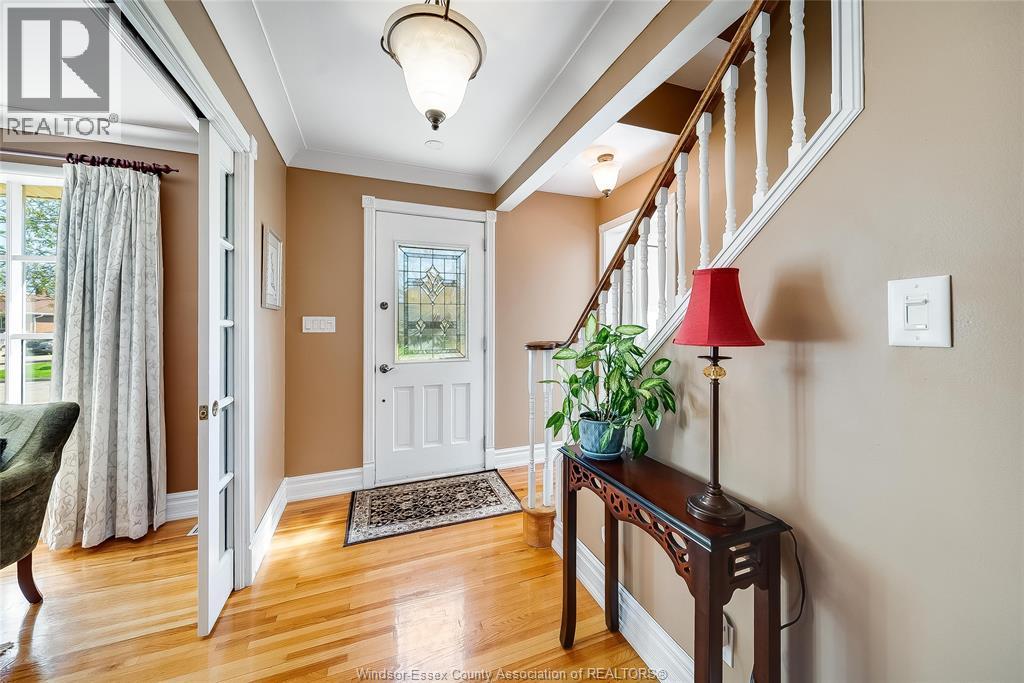 391 BETTY DRIVE - 4
