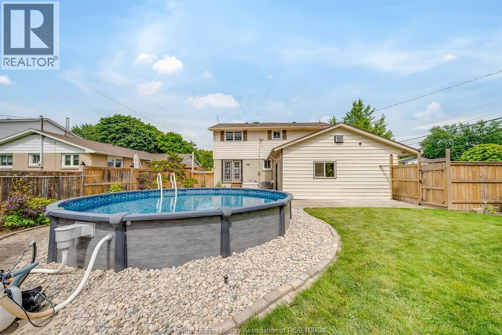 391 BETTY DRIVE - 40