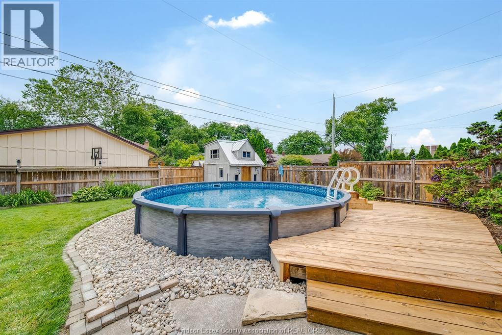 391 BETTY DRIVE - 41
