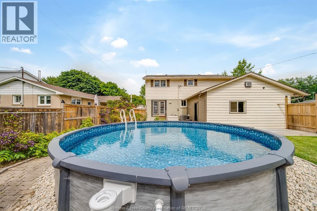 391 BETTY DRIVE - 42