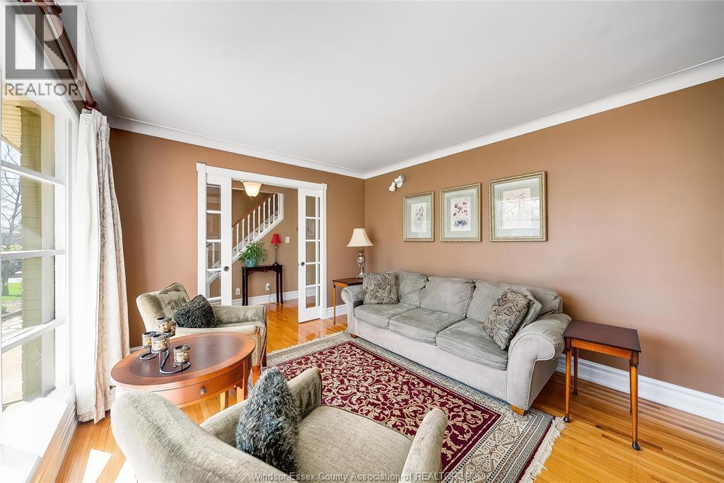 391 BETTY DRIVE - 7