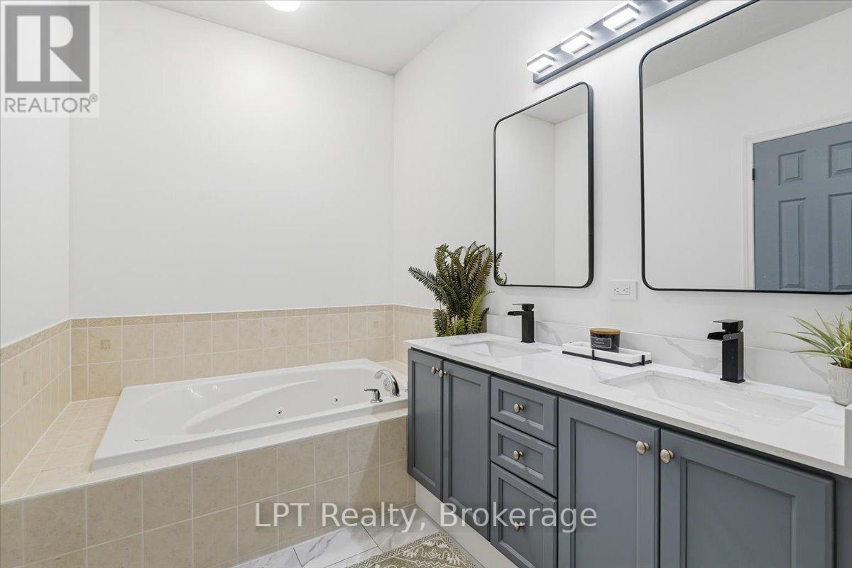 71 LAPRADE SQUARE - 18
