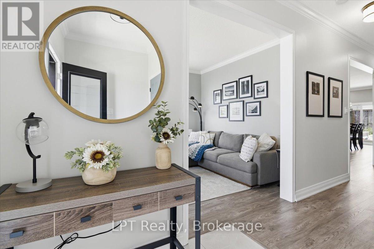 71 LAPRADE SQUARE - 5