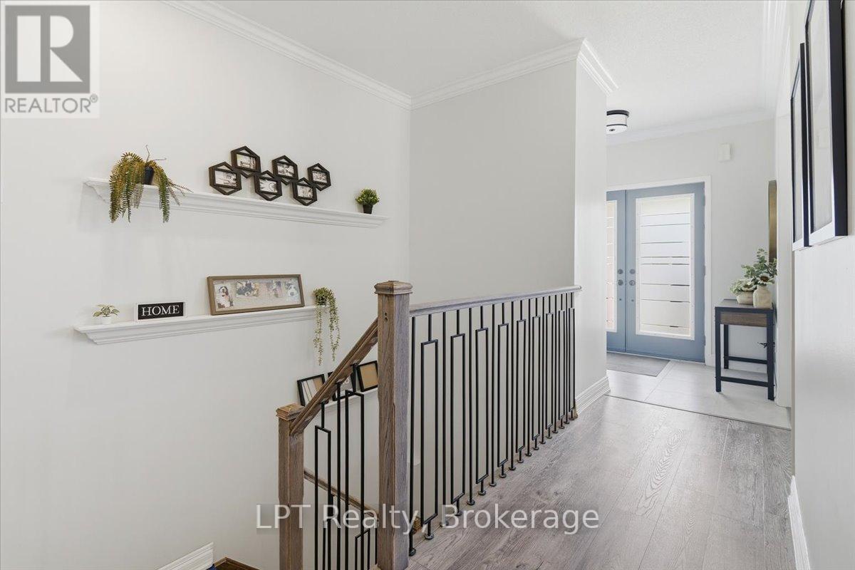 71 LAPRADE SQUARE - 8