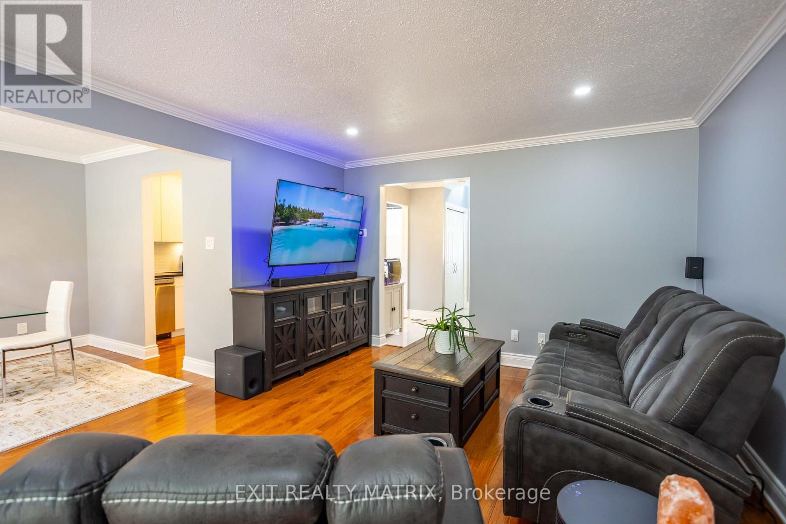 3 Bed, 2 Bath House for Sale in Ottawa – 116 RUTHERFORD COURT, Ottawa – MLS# X13417264 - Image 9