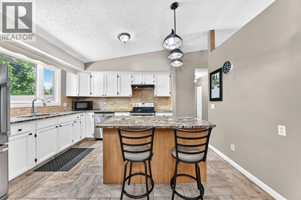 11335 Braeside Drive SW — photo 8
