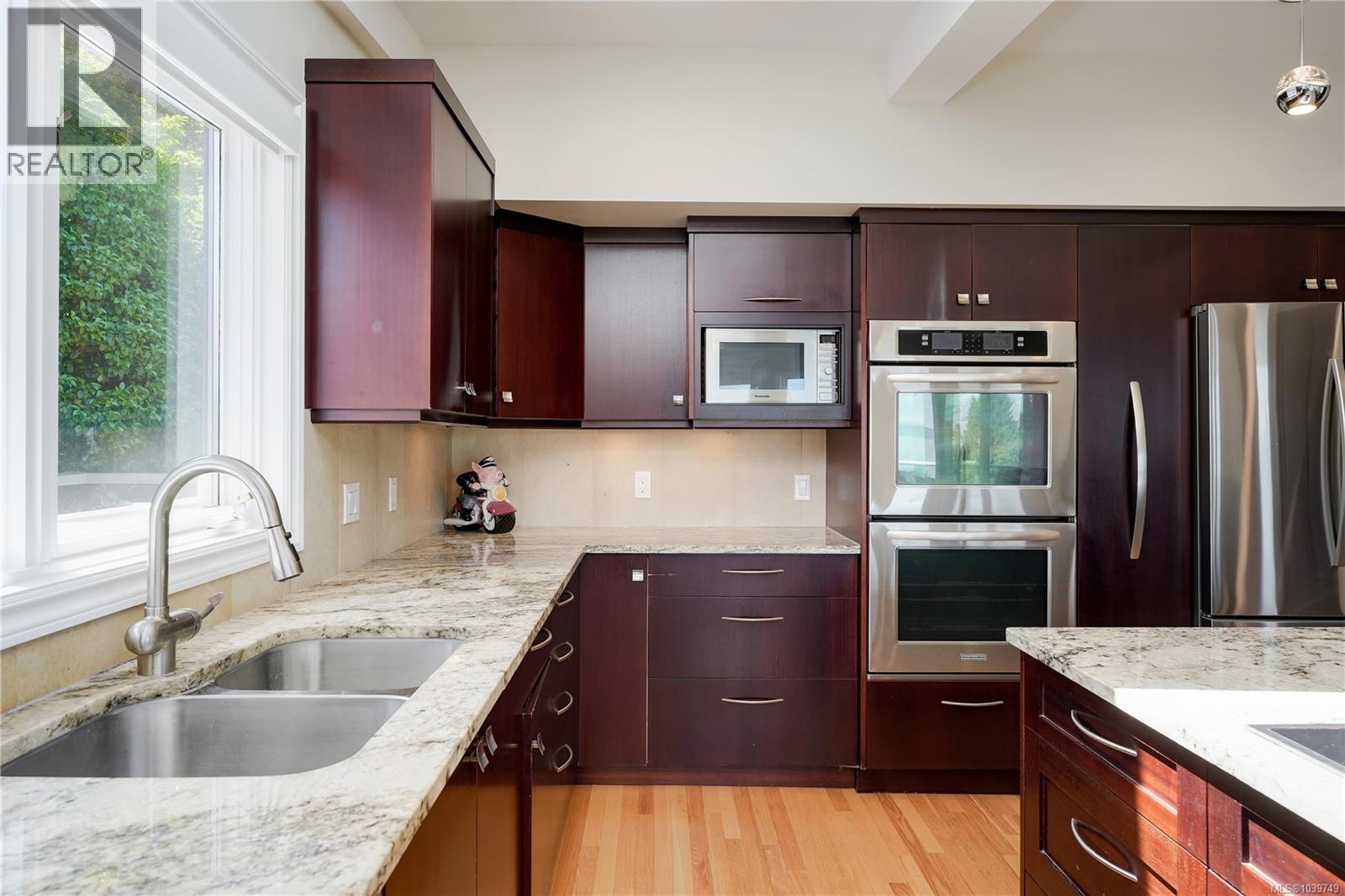 4961 Lochside Dr - 22