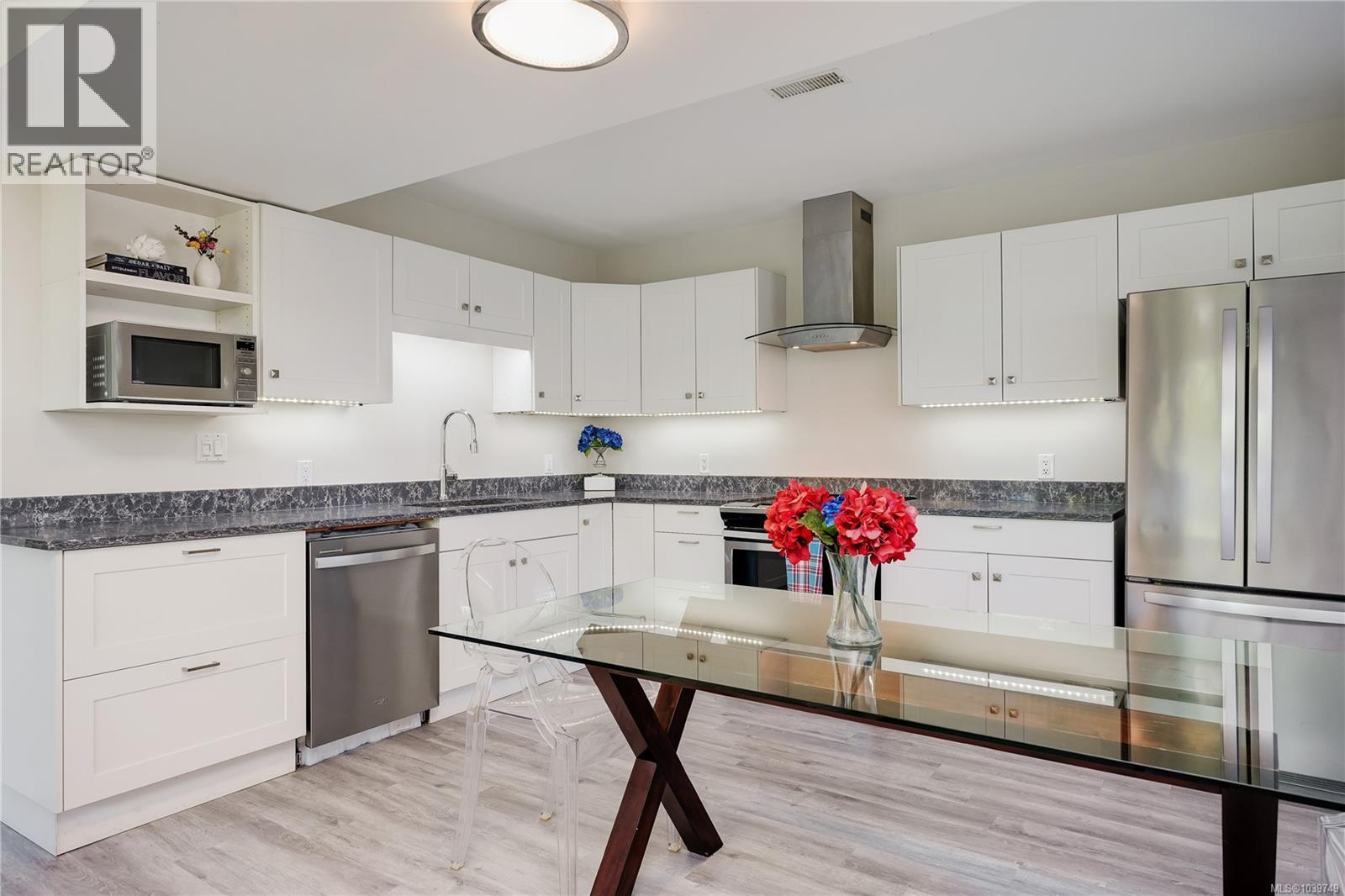4961 Lochside Dr - 43