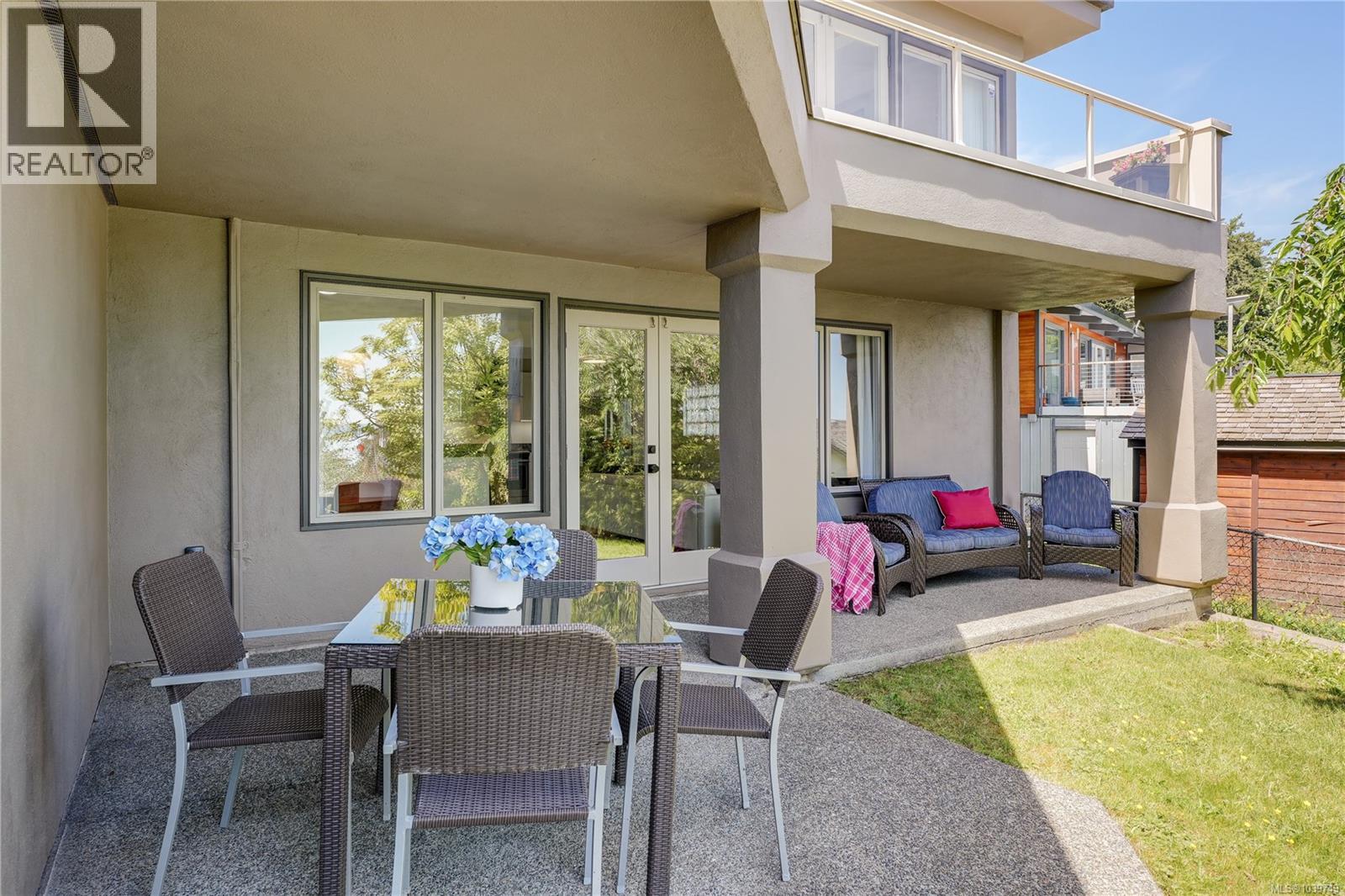 4961 Lochside Dr - 67
