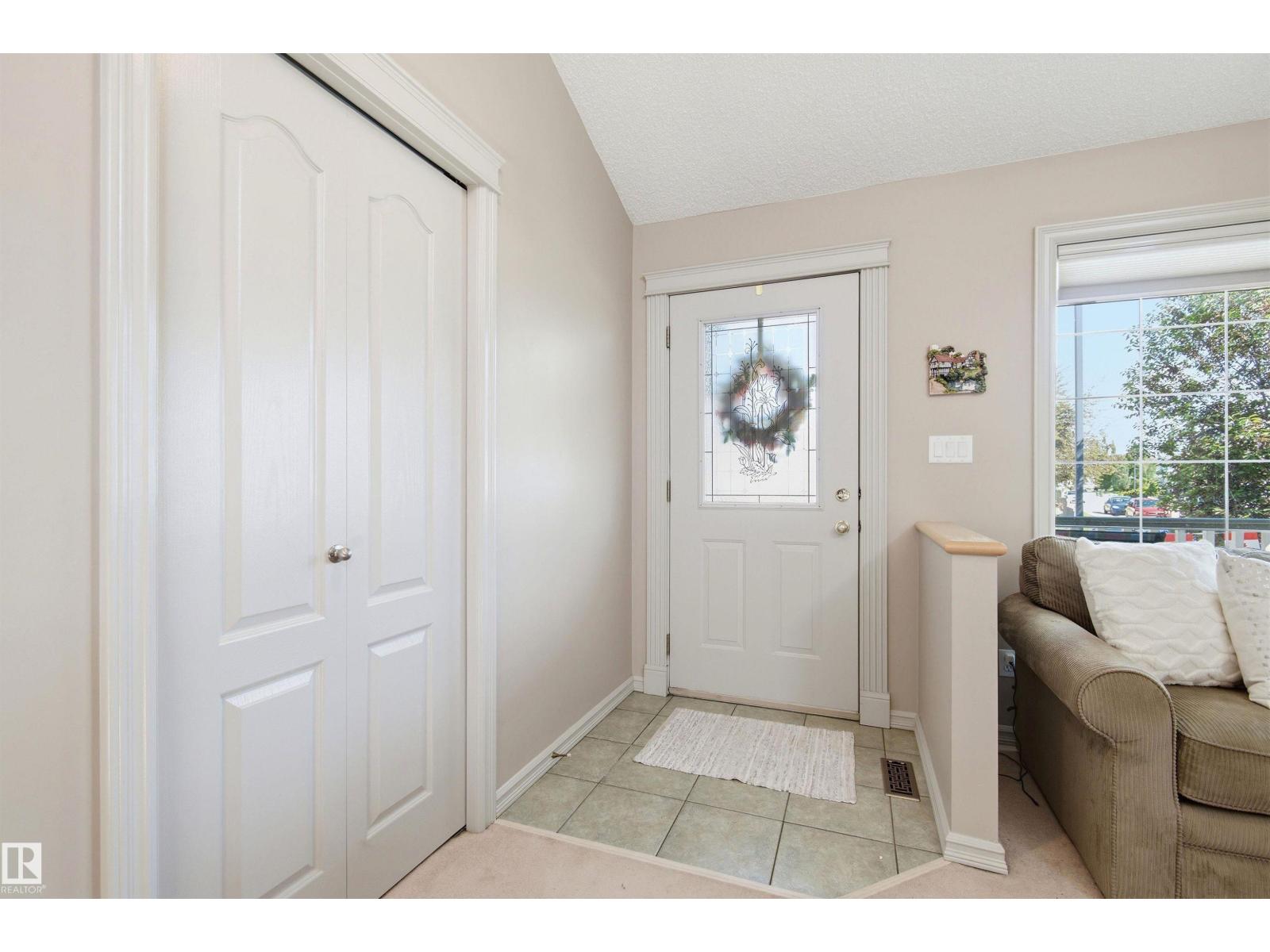 11715 11B AV NW — photo 10
