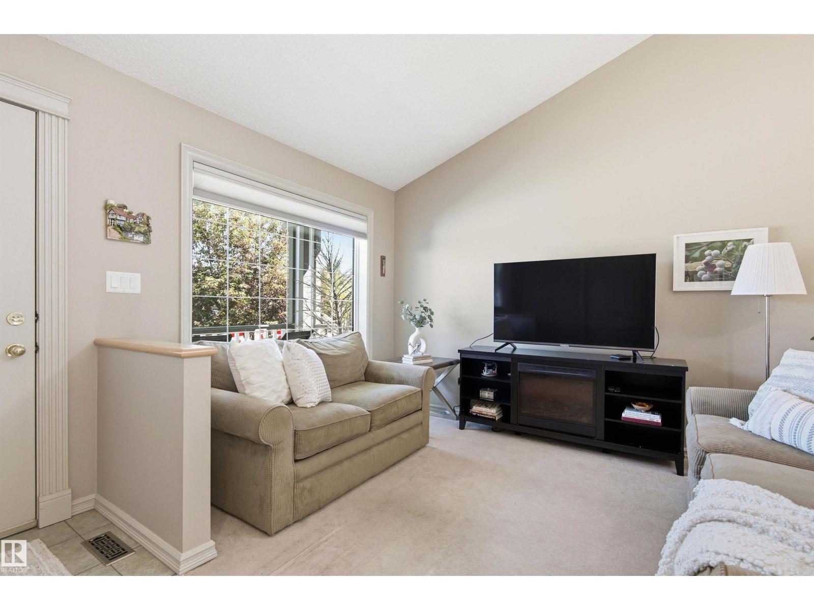 11715 11B AV NW — photo 12
