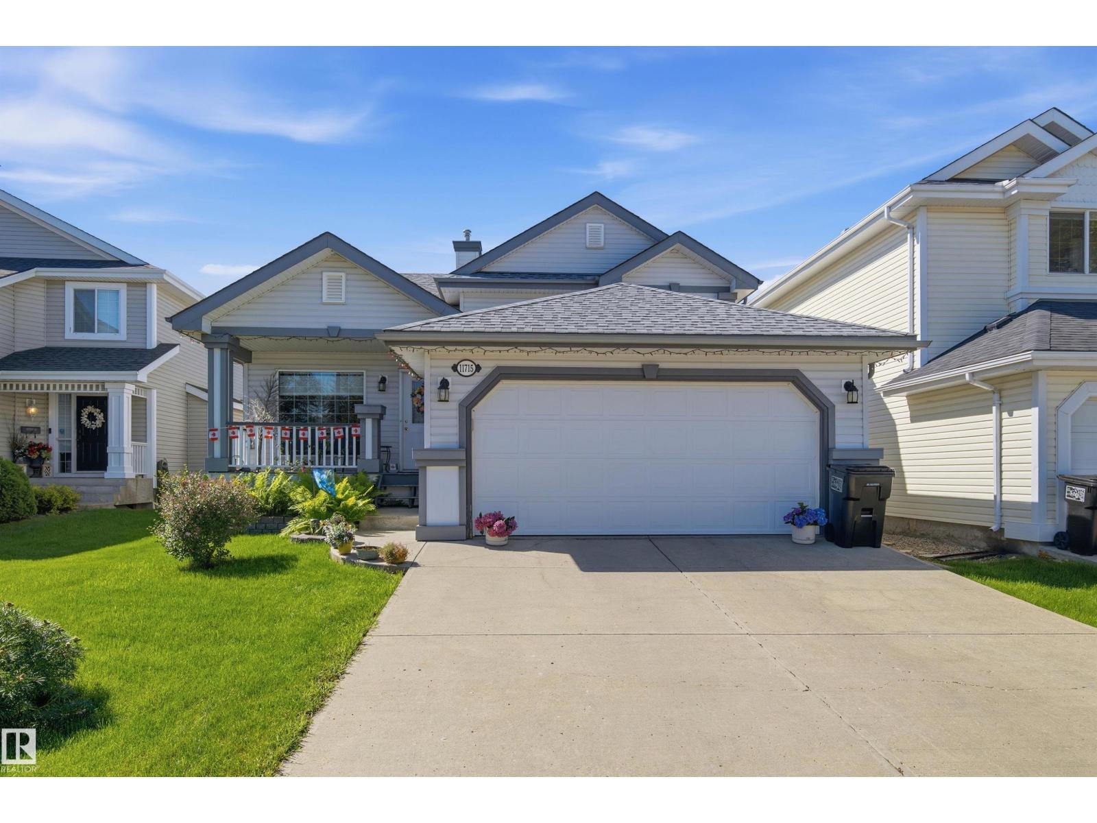 11715 11B AV NW - photo 4