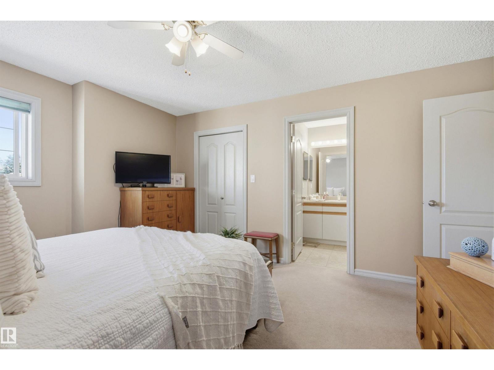 11715 11B AV NW — photo 31