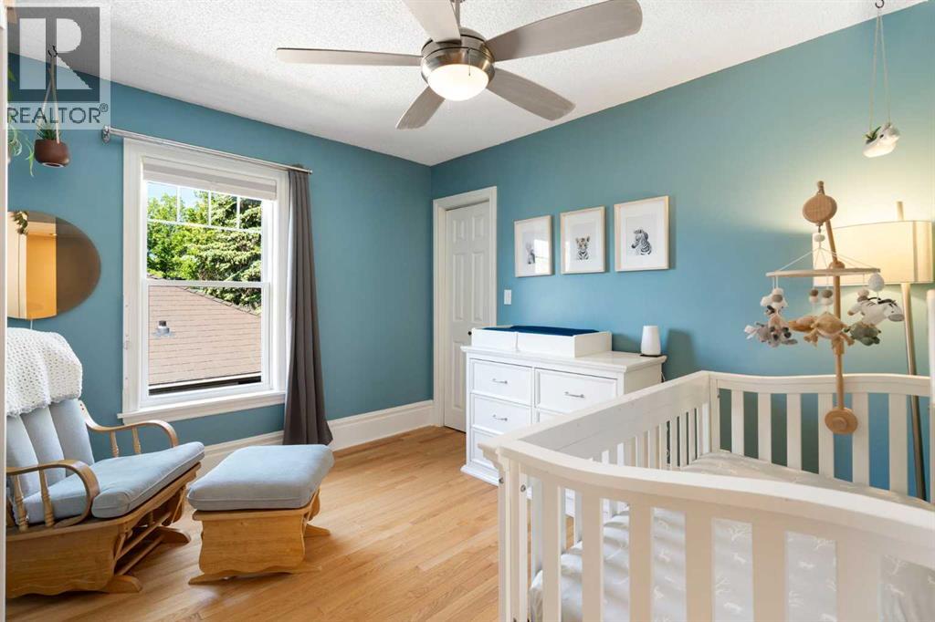 521 10 Avenue NE — photo 18