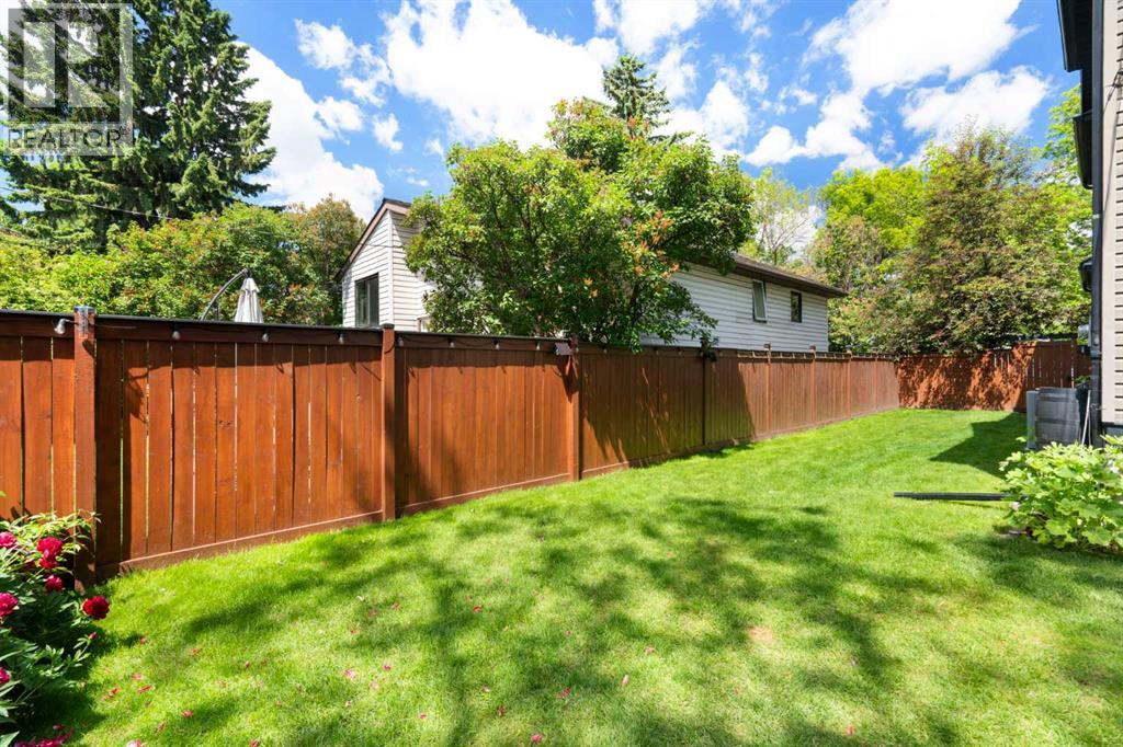 521 10 Avenue NE — photo 29
