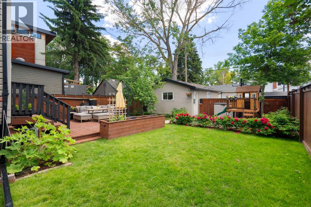 521 10 Avenue NE — photo 28